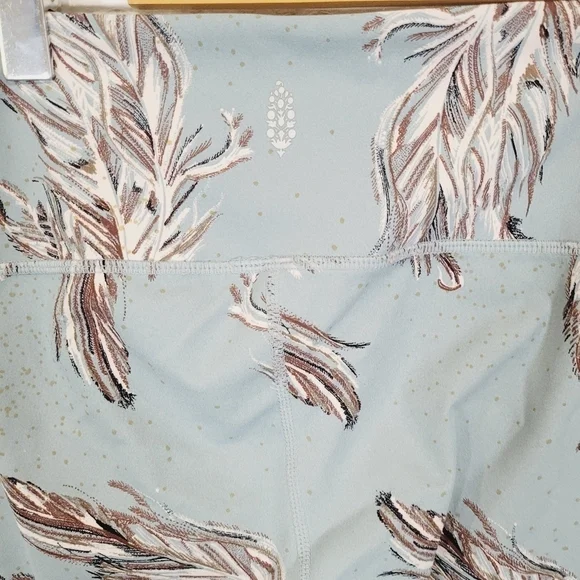 Free People Movement Serene feather print yoga leggings - Picture 4 of 8